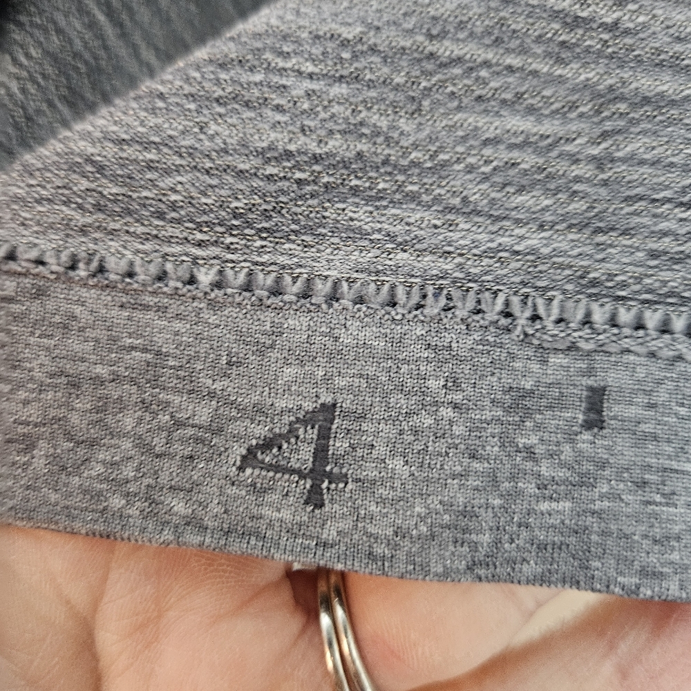 Lululemon Swiftly Tech Racerback Tank Grey Heather Women's 4 - Picture 6 of 6